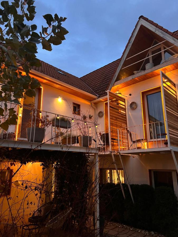 Shard Boutique Hotel Braşov Extérieur photo