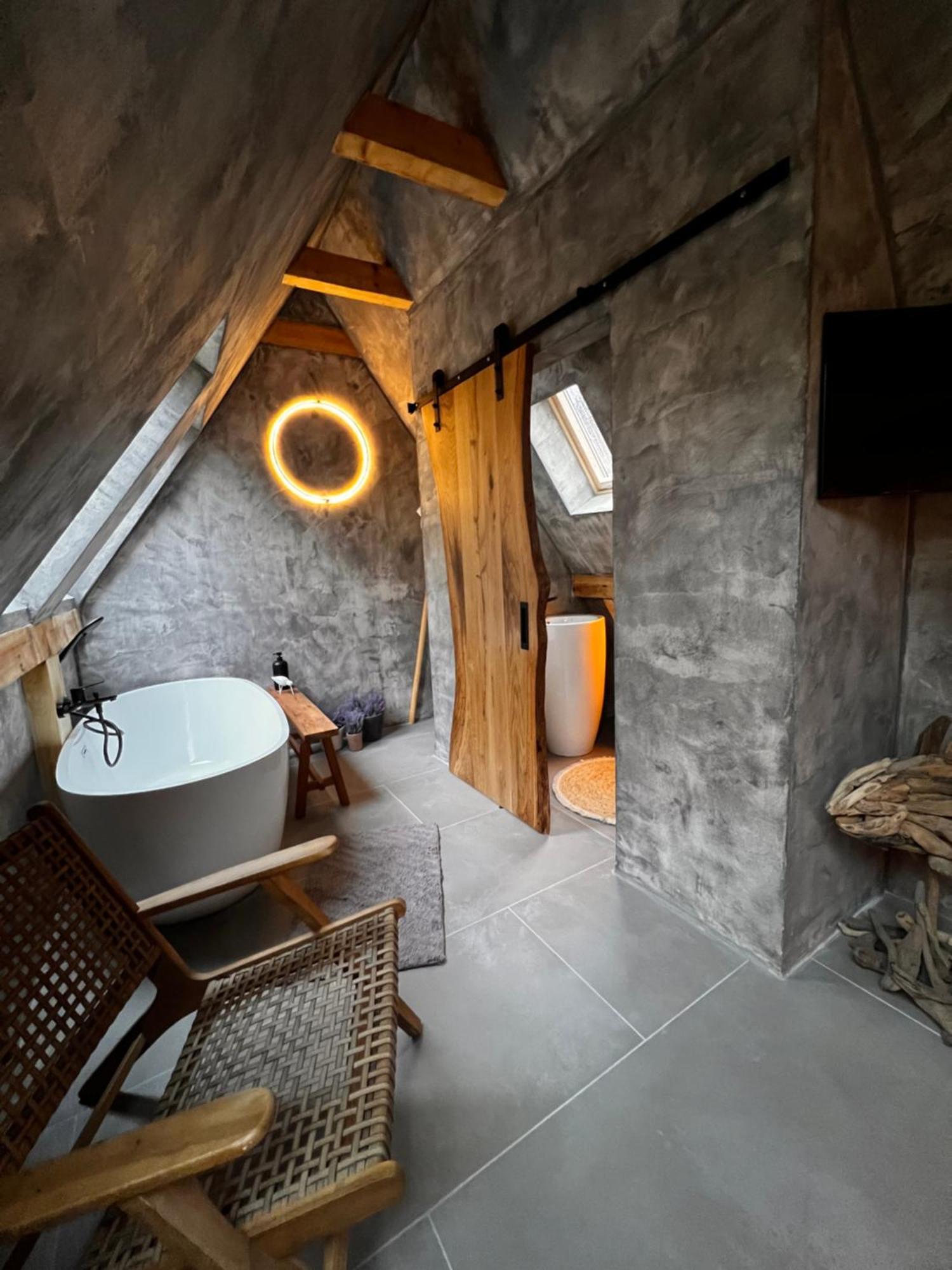 Shard Boutique Hotel Braşov Extérieur photo