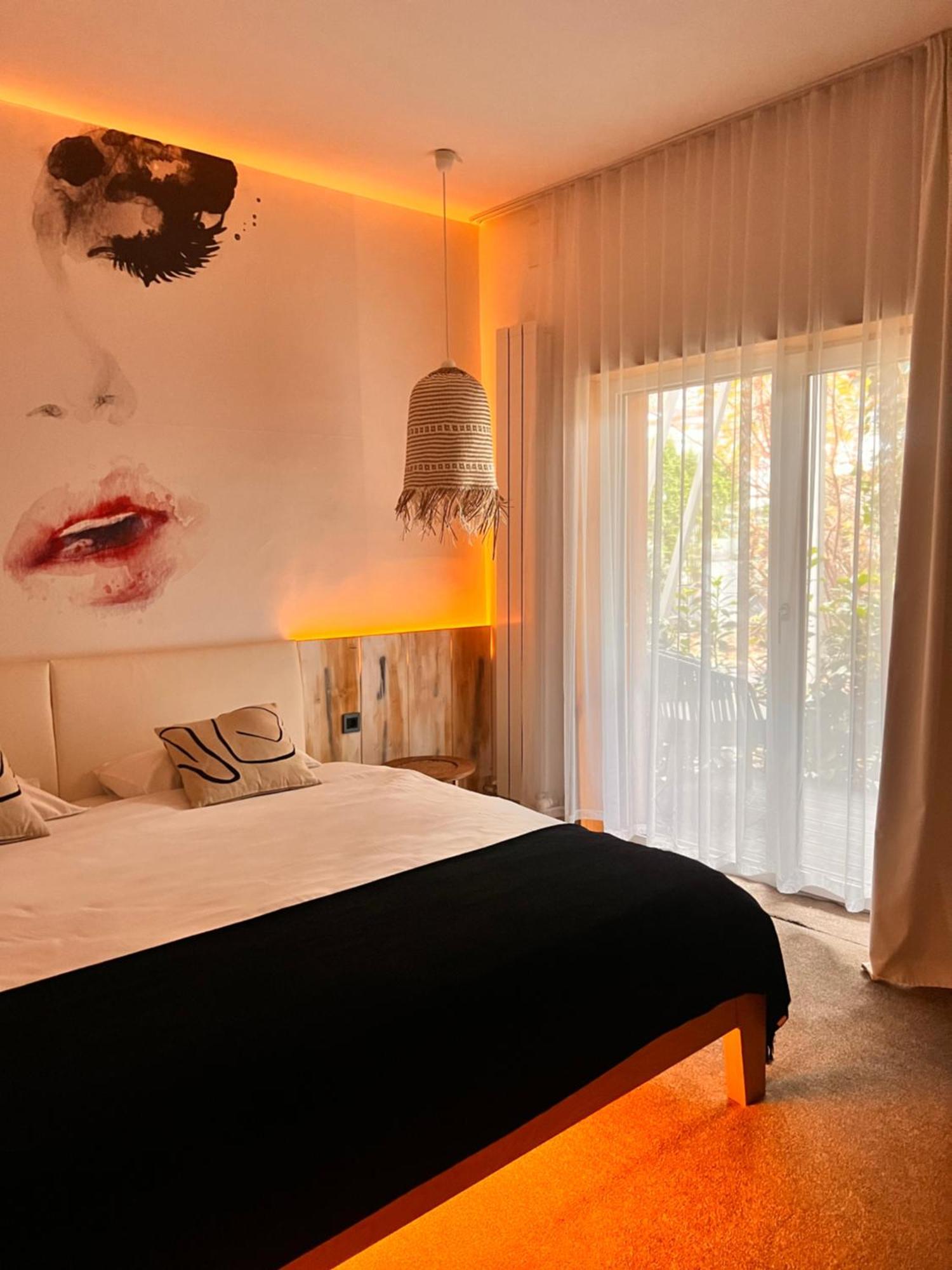 Shard Boutique Hotel Braşov Extérieur photo