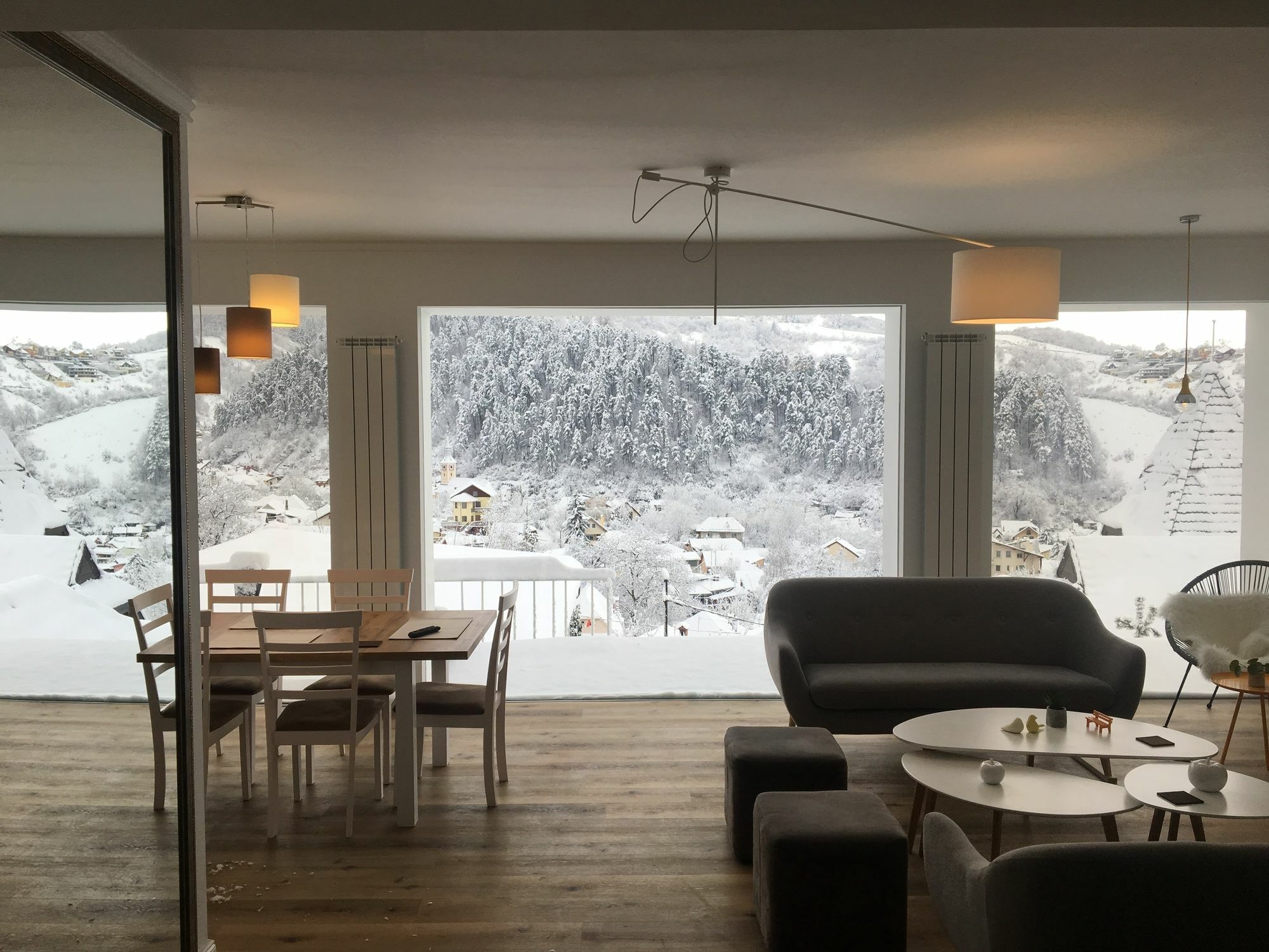 Shard Boutique Hotel Braşov Extérieur photo