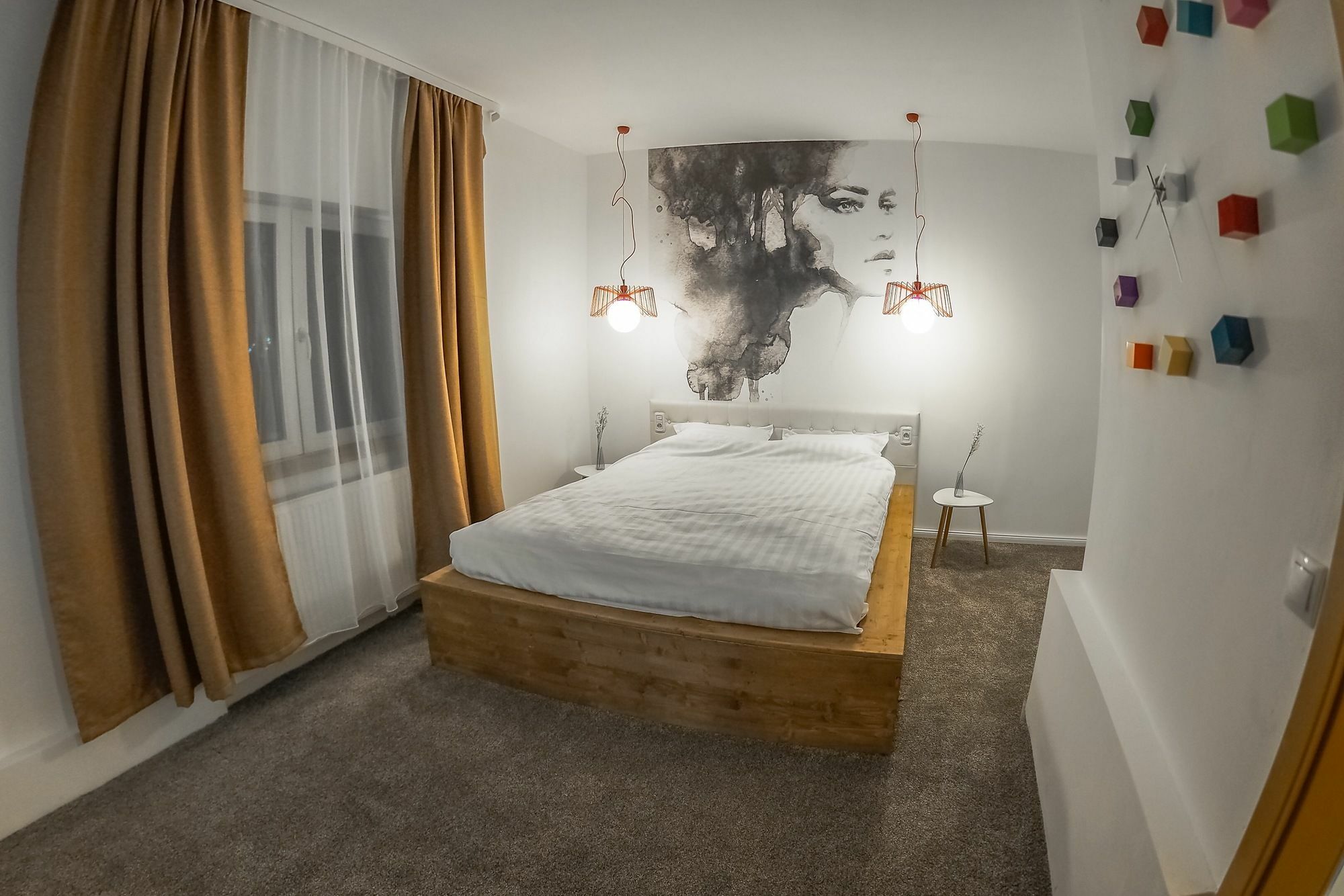 Shard Boutique Hotel Braşov Extérieur photo